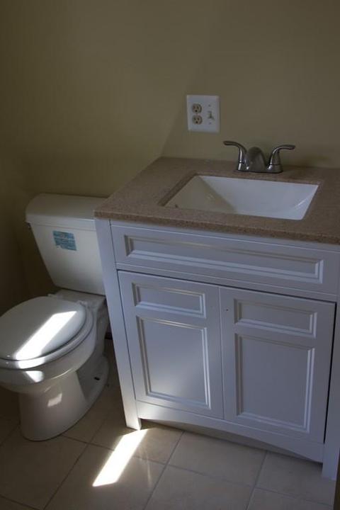 146 Thompson St, Springfield, MA 01109 photo 10