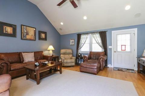 175 Maple St, Attleboro, MA 02703 photo 5