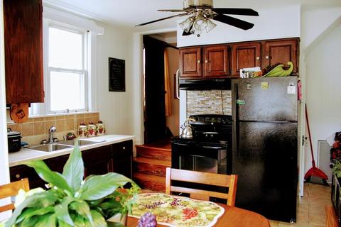 27 Suffolk St, Springfield, MA 01109 photo 9
