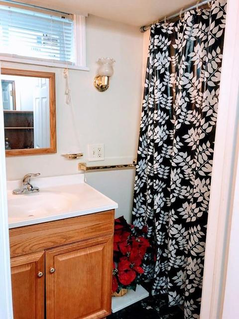 27 Suffolk St, Springfield, MA 01109 photo 12