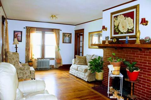 27 Suffolk St, Springfield, MA 01109 photo 5