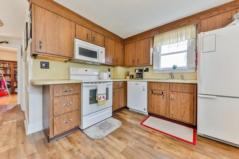 54 Holmes Rd, Dedham, MA 02026 photo 3