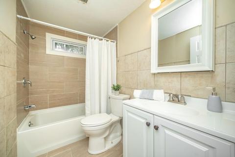 71 Gail St, Springfield, MA 01108 photo 11