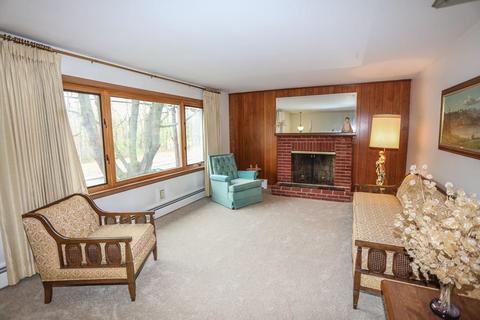 203 Jackson, Methuen, MA 01844 photo 4