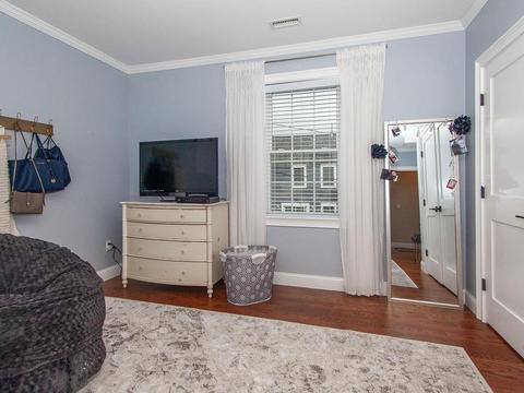 22 Page #2, Danvers, MA 01923 photo 17