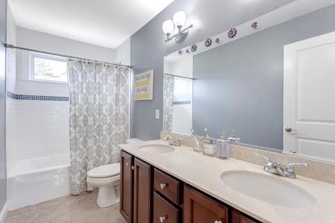 7 Rolling Brook Ln, Blackstone, MA 01504 photo 21