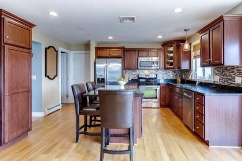 7 Rolling Brook Ln, Blackstone, MA 01504 photo 12