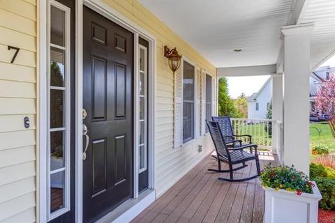 7 Rolling Brook Ln, Blackstone, MA 01504 photo 2