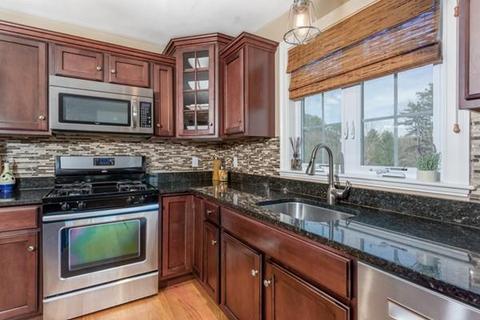 7 Rolling Brook Ln, Blackstone, MA 01504 photo 11