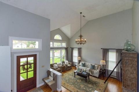 83 Fairchild Dr, Reading, MA 01867 photo 6