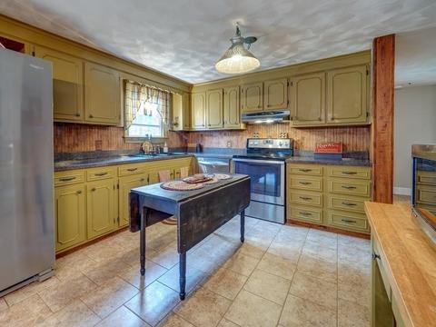 3 Mcgovern Ln, Webster, MA 01570 photo 4