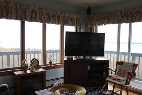 8 Hacker St, Fairhaven, MA 02719 photo 7
