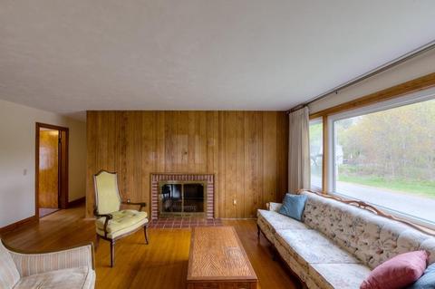 25 Cheney St, Palmer, MA 01069 photo 4