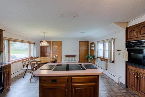 25 Cheney St, Palmer, MA 01069 photo 6