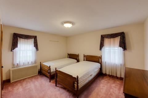 25 Cheney St, Palmer, MA 01069 photo 14