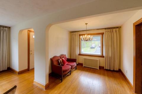 25 Cheney St, Palmer, MA 01069 photo 9
