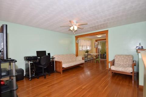 19 Michael Rd, Randolph, MA 02368 photo 5