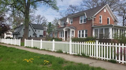 980 Sumner, Springfield, MA 01118 photo 3