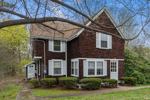 535 Maple St, Danvers, MA 01923 photo 1