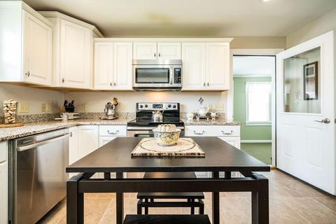 37 Schley St, Chicopee, MA 01020 photo 17