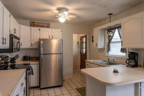 120 Strong St, Easthampton, MA 01027 photo 8