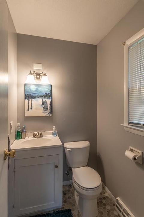 120 Strong St, Easthampton, MA 01027 photo 14