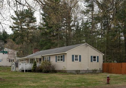 120 Strong St, Easthampton, MA 01027 photo 4