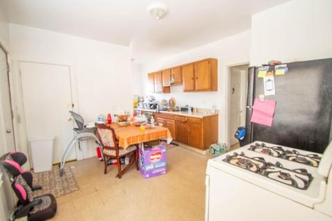 18 Leonard St, Springfield, MA 01104 photo 4