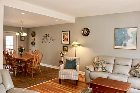 42 Audubon Rd, Reading, MA 01867 photo 8