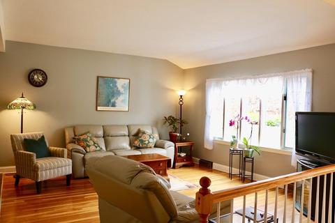 42 Audubon Rd, Reading, MA 01867 photo 20