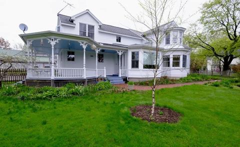 32 Maple St, Northampton, MA 01062 photo 4