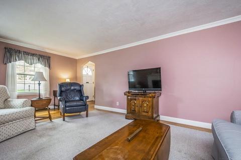 8 Clason Rd, Worcester, MA 01606 photo 6