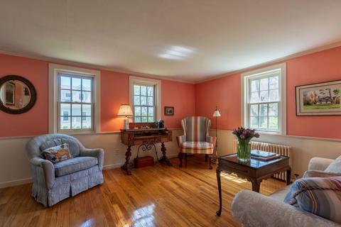 37 Downing St, Hingham, MA 02043 photo 4