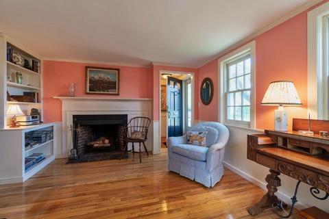 37 Downing St, Hingham, MA 02043 photo 3