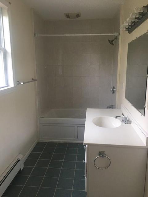 28 Beacon St, Clinton, MA 01510 photo 13