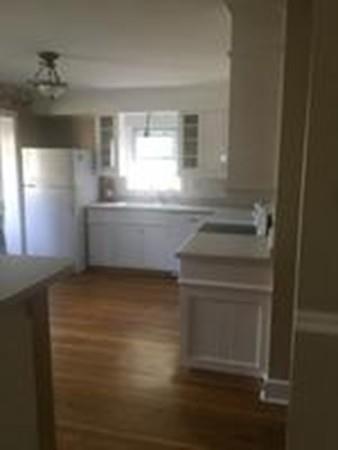 28 Beacon St, Clinton, MA 01510 photo 5