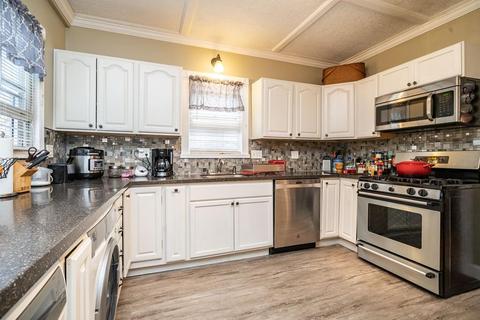 20 Abbe Ave, Springfield, MA 01107 photo 11