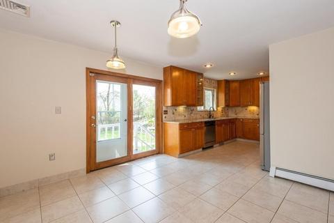 8 Prospect Ave, Saugus, MA 01906 photo 10