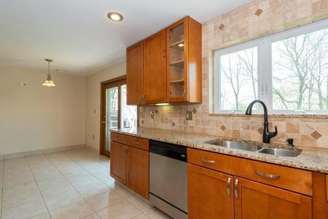 8 Prospect Ave, Saugus, MA 01906 photo 7