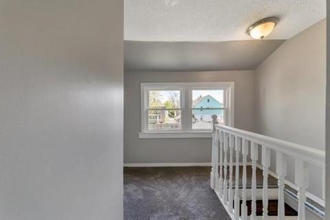 75 Windemere St, Springfield, MA 01104 photo 17