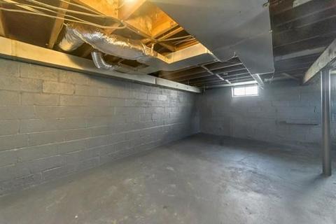 75 Windemere St, Springfield, MA 01104 photo 22