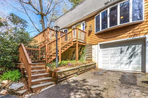 48 Laurel St, Gloucester, MA 01930 photo 5