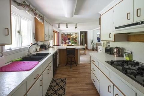 3 Valley View Rd, Williamsburg, MA 01096 photo 9