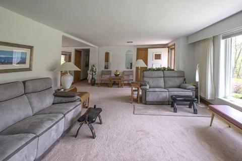 3 Valley View Rd, Williamsburg, MA 01096 photo 5