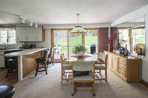 3 Valley View Rd, Williamsburg, MA 01096 photo 6