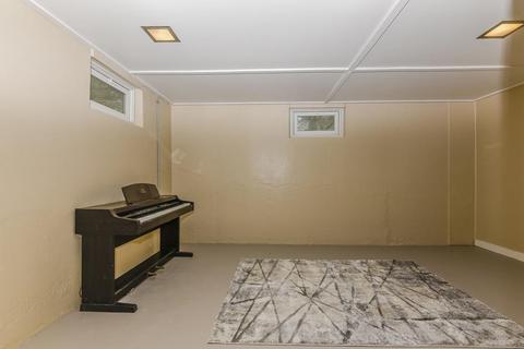 120 Tarbox St, Dedham, MA 02026 photo 15