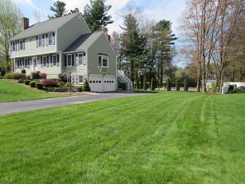 27 Wachusett Dr, Sutton, MA 01590 photo 3