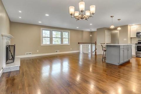 8 Paulette Dr, Danvers, MA 01923 photo 7