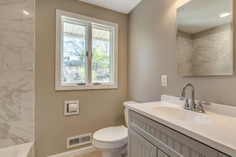 8 Paulette Dr, Danvers, MA 01923 photo 12