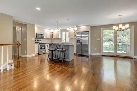 8 Paulette Dr, Danvers, MA 01923 photo 6